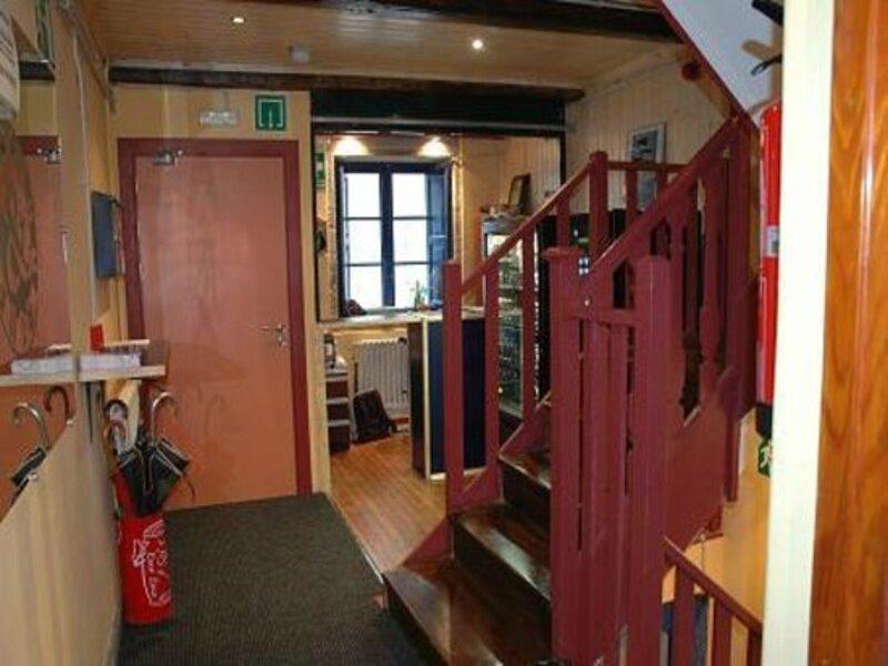 Albergue O Fogar De Teodomiro ซานติอาโก เด กอมโปสเตลา ภายนอก รูปภาพ