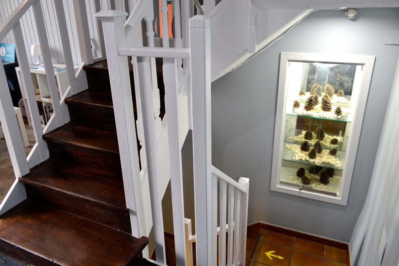 Albergue O Fogar De Teodomiro ซานติอาโก เด กอมโปสเตลา ภายนอก รูปภาพ